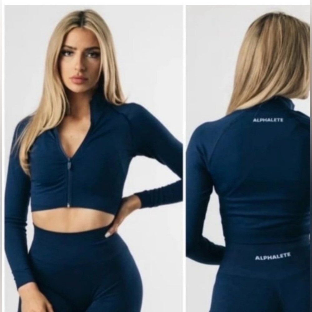 Alphalete sweater